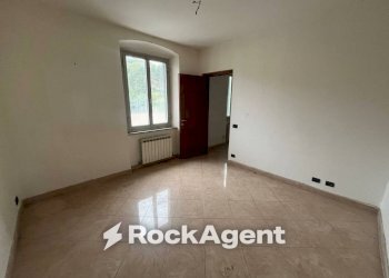 Camera da letto - Four-room apartment via alla Vittoria, 2, Busalla - photo 7