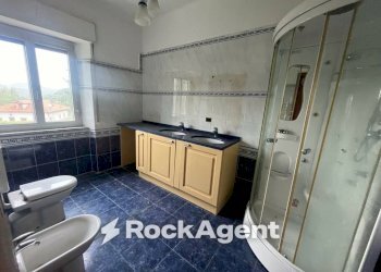 Bagno - Four-room apartment via alla Vittoria, 2, Busalla - photo 13