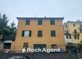 Facciata - Four-room apartment via alla Vittoria, 2, Busalla - photo 18