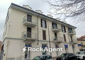 Facciata - Three-room apartment viale Milite Ignoto, 56, Alessandria - photo 23