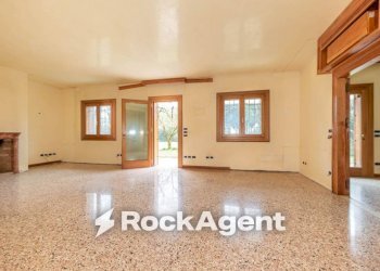 Cucina - Villa via Boiago, 25, Quinto di Treviso - photo 9