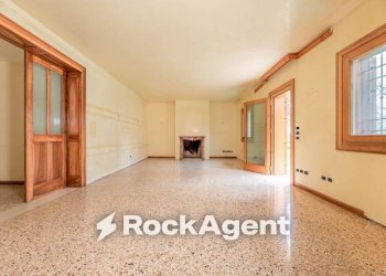 Cucina - Villa via Boiago, 25, Quinto di Treviso - photo 10