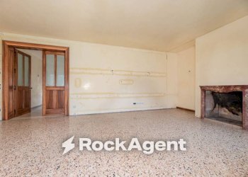 Cucina - Villa via Boiago, 25, Quinto di Treviso - photo 11
