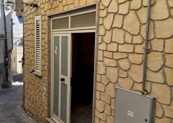 Facciata - Independent house via Umberto I', Riace - photo 2