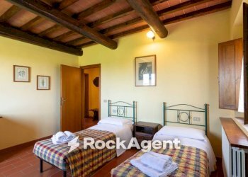Camera da letto - Trilocale via Cerroni, Montaione - foto 11