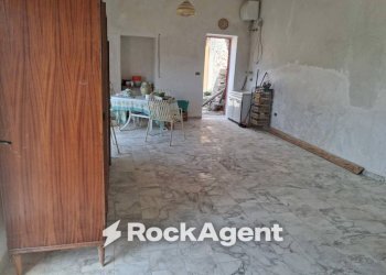 Cucina - Casa indipendente vico Mancini, Gioiosa Ionica - foto 2