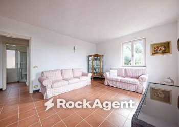 Salone - Three-room apartment Frazione San Bartolomeo, Sori - photo 10