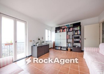 Salone - Three-room apartment Frazione San Bartolomeo, Sori - photo 11