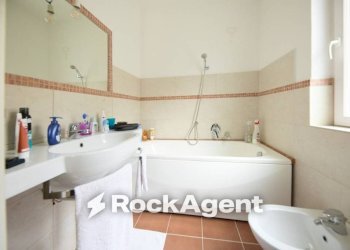 Bagno - Three-room apartment Frazione San Bartolomeo, Sori - photo 20