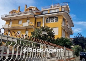 Zona - Ufficio via Mazzini, 73, Montepaone - foto 1