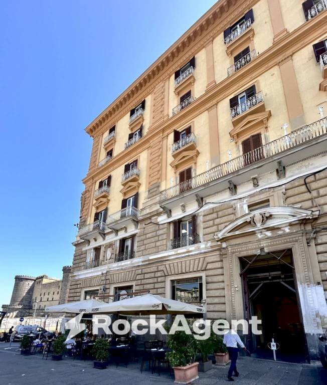 Facciata - Shop via Giuseppe Pisanelli, Napoli (neighborhood San Ferdinando) - photo 2
