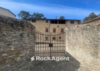 Facciata - Villa via del Serraglio, Reggello - foto 2