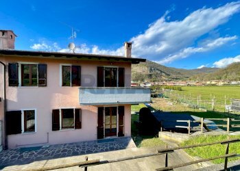 Terraced Villa via pablo neruda, 20
Provaglio d'Iseo, Provaglio d'Iseo - photo 1