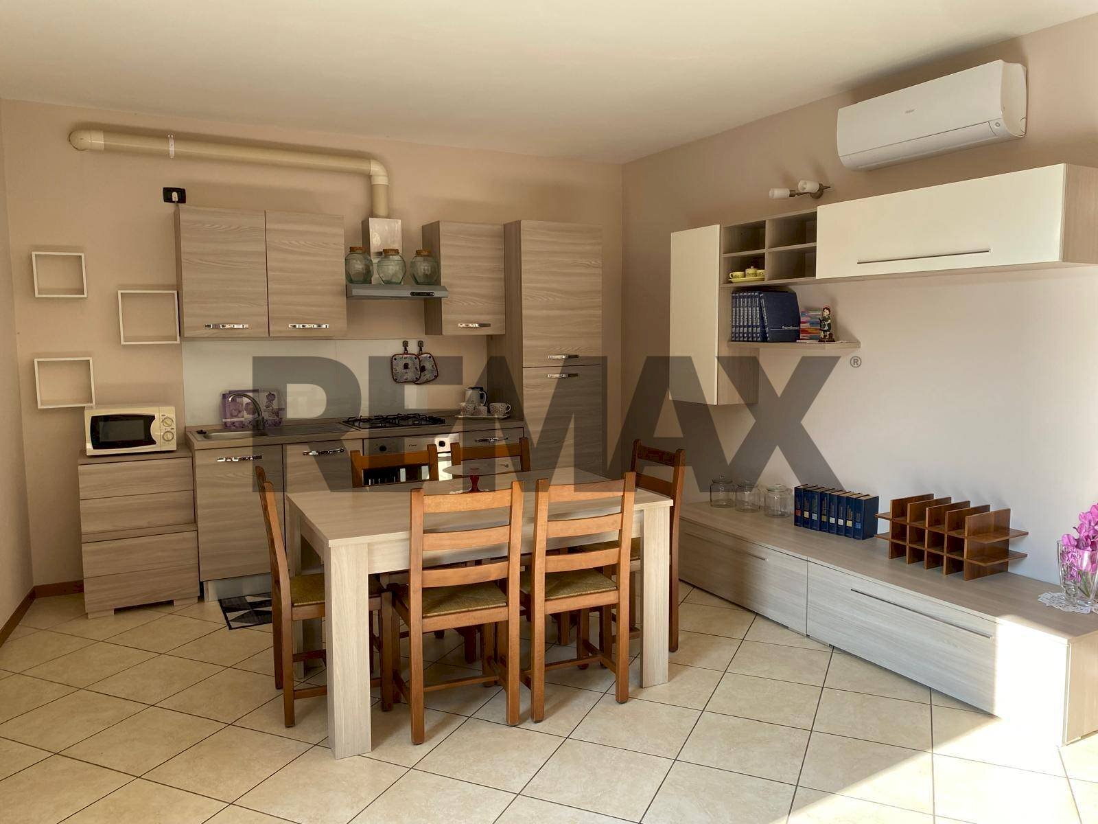 One-room apartment Adrara San Martino, BG, Adrara San Martino - photo 2