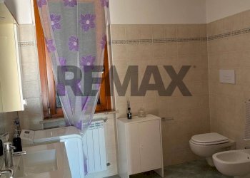 One-room apartment Adrara San Martino, BG, Adrara San Martino - photo 5