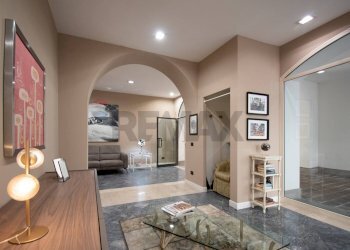Commercial Premises Via Campo, 32
Iseo, Iseo - photo 3