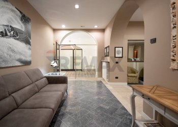 Commercial Premises Via Campo, 32
Iseo, Iseo - photo 4