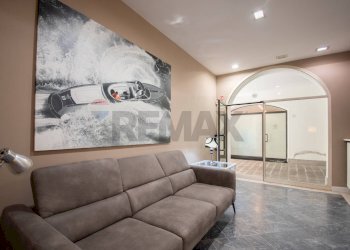 Commercial Premises Via Campo, 32
Iseo, Iseo - photo 7