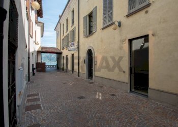 Commercial Premises Via Campo, 32
Iseo, Iseo - photo 23