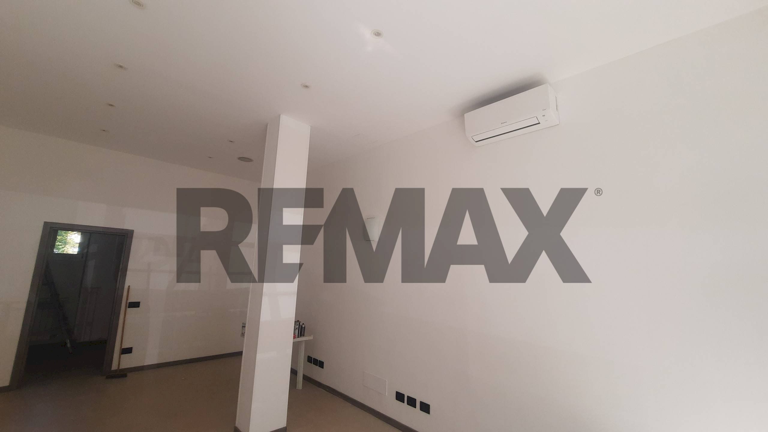 Office Via Ambaraga, 73
Brescia nord, Brescia - photo 3