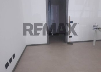 Office Via Ambaraga, 73
Brescia nord, Brescia - photo 2