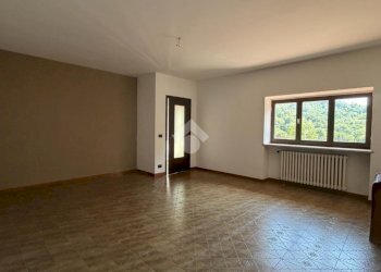Semi-detached house Strada cimenasco, Castagneto Po - photo 9