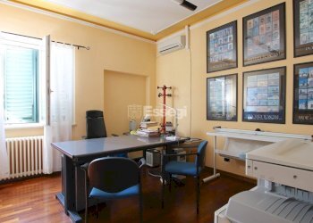 vendesi villetta indipendente con giardino capanno - Villa Via del Parco 49, Capannori - photo 22