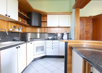 vendesi villetta indipendente con giardino capanno - Villa Via del Parco 49, Capannori - photo 27