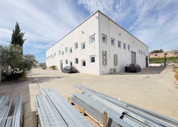 1 - Commercial Premises Via Giovanni Agusta 3/5, Guidonia Montecelio - photo 1