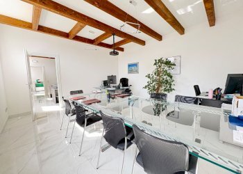 4 - Commercial Premises Via Giovanni Agusta 3/5, Guidonia Montecelio - photo 5
