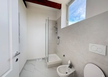 12 - Commercial Premises Via Giovanni Agusta 3/5, Guidonia Montecelio - photo 13