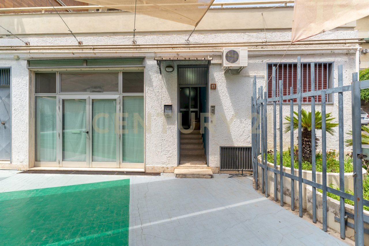 Via Grazia Deledda 17 ct (4) - Three-room apartment Via Grazia Deledda 17, Catania - photo 3