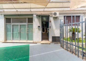 Via Grazia Deledda 17 ct (4) - Three-room apartment Via Grazia Deledda 17, Catania - photo 3