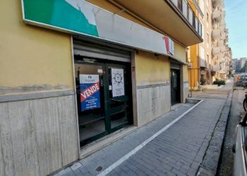 02.jpeg - Commercial Premises Via Salvator Rosa snc, Benevento - photo 2