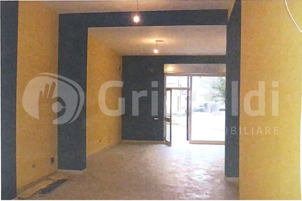 3.jpeg - Commercial Premises Corso Trieste 86/bis, Telese Terme - photo 3