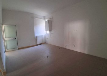 IMG-20260807-WA0034 - Commercial Premises Via Azzo Porzio 118, Casalmaggiore - photo 6