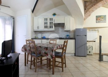 Two-room apartment Via strafforello, Imperia - photo 4