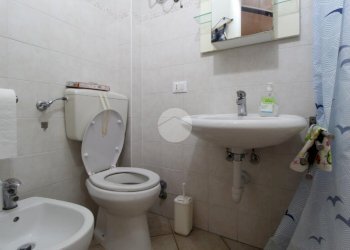 Two-room apartment Via strafforello, Imperia - photo 12