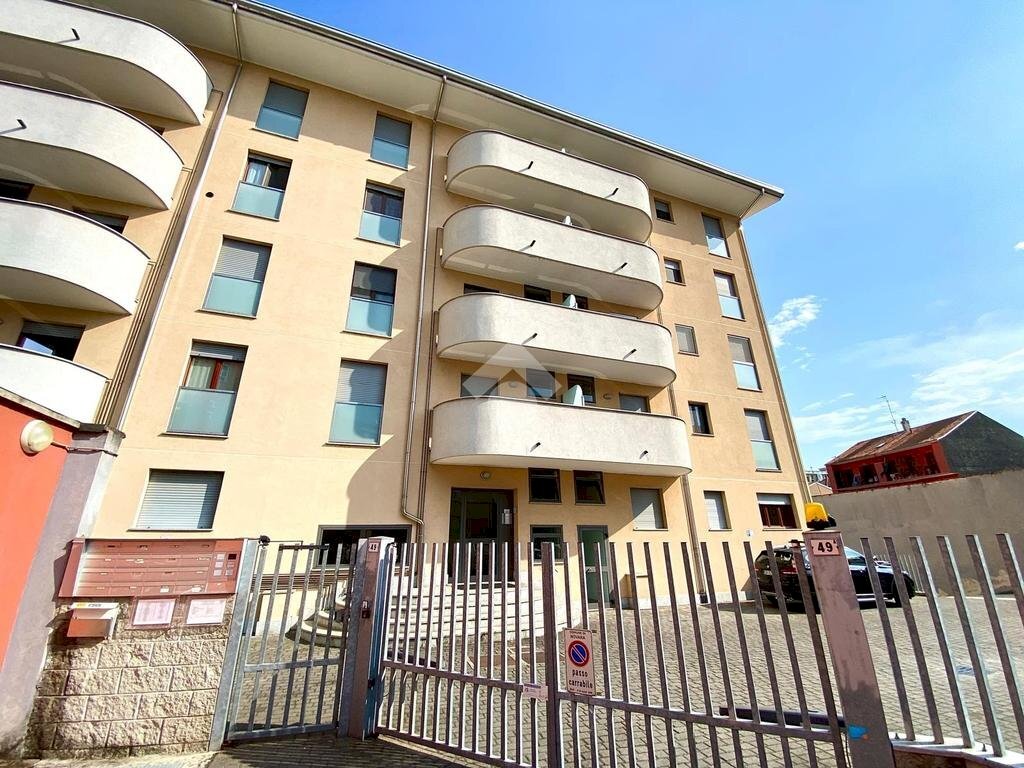 Three-room apartment Via andrea costa, Novara - photo 2