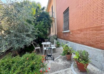 One-room apartment Via Antonio Canova, Novara - photo 3
