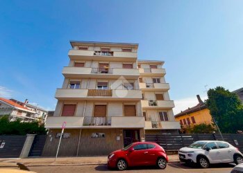 Two-room apartment Via Chinotto, Novara - photo 1