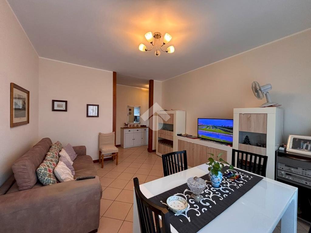 Three-room apartment Viale Giulio Cesare, Novara - photo 2