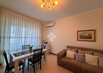Three-room apartment Viale Giulio Cesare, Novara - photo 1