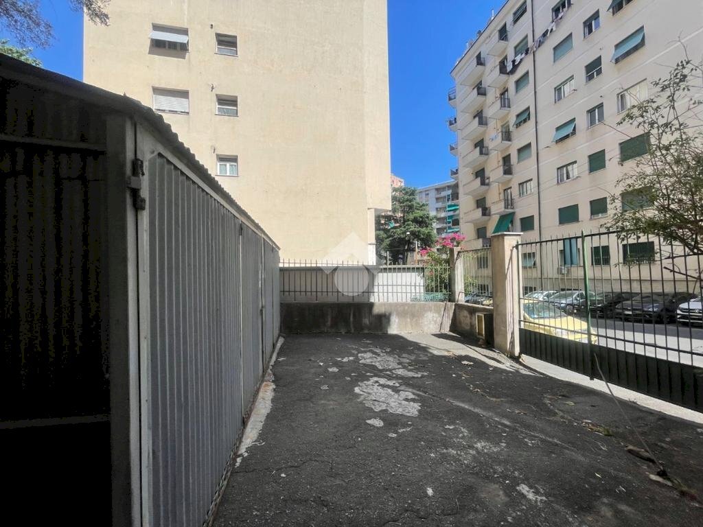 Four-room apartment Via Raffaele Ricca, Genova (neighborhood Marassi) - photo 2