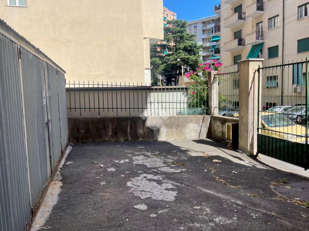 Four-room apartment Via Raffaele Ricca, Genova (neighborhood Marassi) - photo 3
