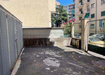 Four-room apartment Via Raffaele Ricca, Genova (neighborhood Marassi) - photo 3