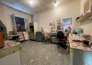 Four-room apartment Via Raffaele Ricca, Genova (neighborhood Marassi) - photo 13