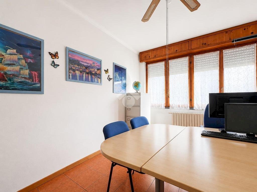 Three-room apartment Via Leonardo da Vinci, Bollate - photo 3