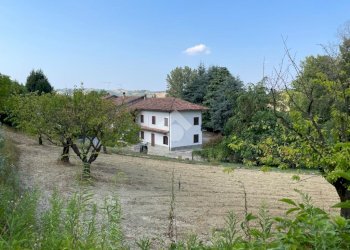 Casa semi indipendente Via Giovanni D'Alfonso, Canelli - foto 2