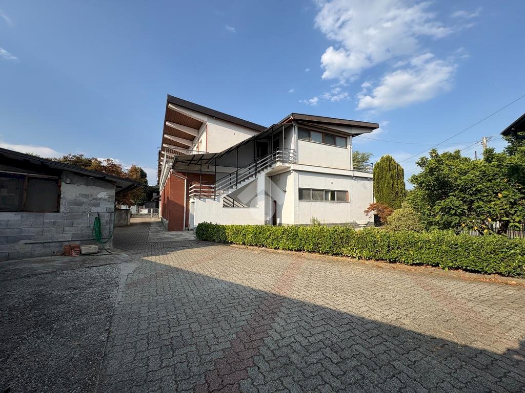 Apartment Viale Marconi, Romano Canavese - photo 2